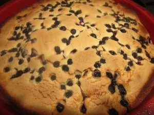 рецепты сладкой кето выпечки - черничный кето пирог