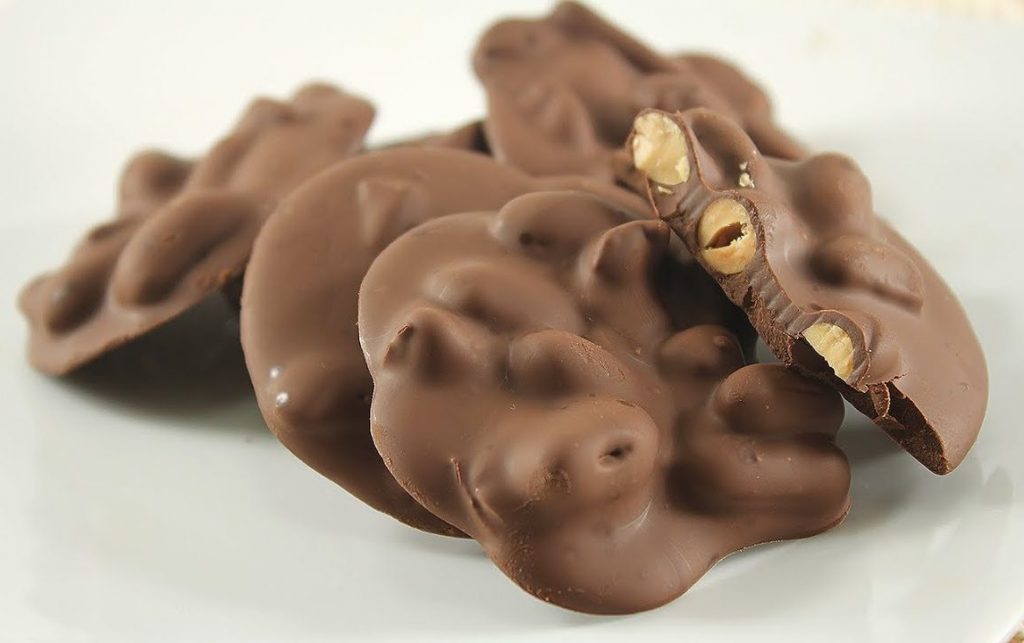 Шоколадные кето конфеты с макадамией — рецепт
