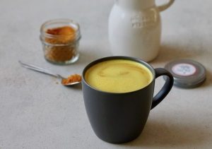 ТОП 3 рецепта куркумы с кофе - для здоровья и фигуры