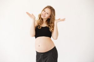 Беременная девушка - похудение на кетой ри беременности.